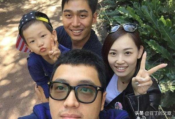 王宝强，从银幕到人生的励志之旅，变化展现自信与成就之路
