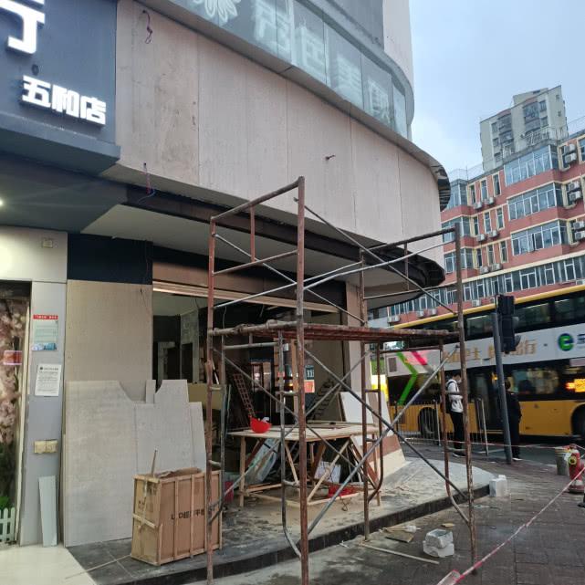 深圳人才市场的最新招聘信息揭秘，小巷独特小店等你来探索！