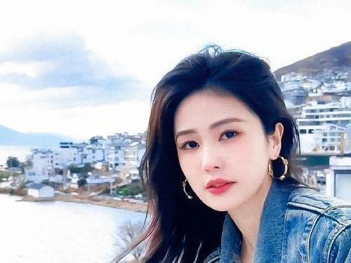 白鹿直播分享，日常趣事与真挚情感的交织时刻
