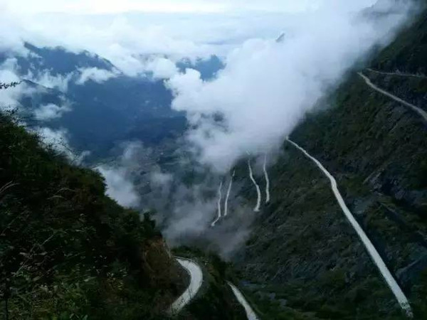 权路向西，自然美景探险之旅的最新篇章