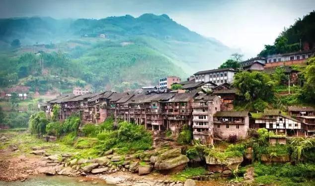 今天广元地震最新消息,今天广元地震最新消息，一场自然美景的探寻之旅