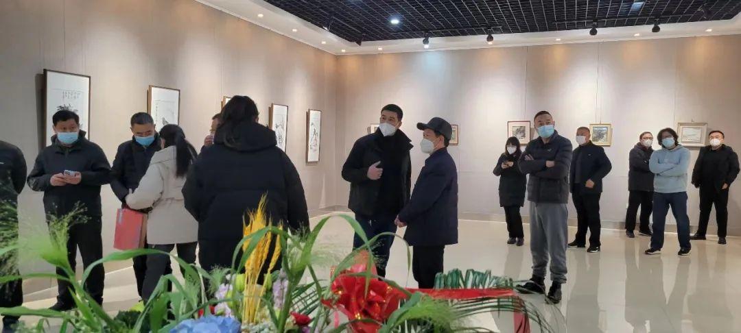 锵锵三人行最新一期，小巷深处的独特风味